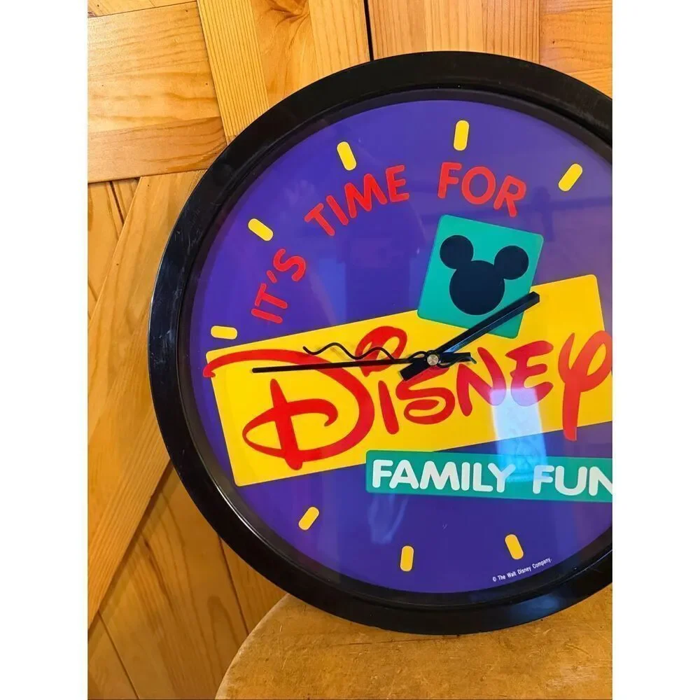 Vtg Disney Family Fun Wall Clock 90s Logo TV Promo Memorabilia Works 14.5”(6399)